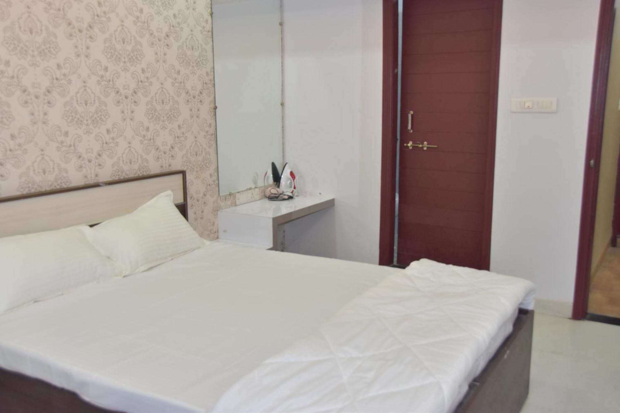 Apartment Leela - Orchid - One Bedroom With Hall And Balcony *