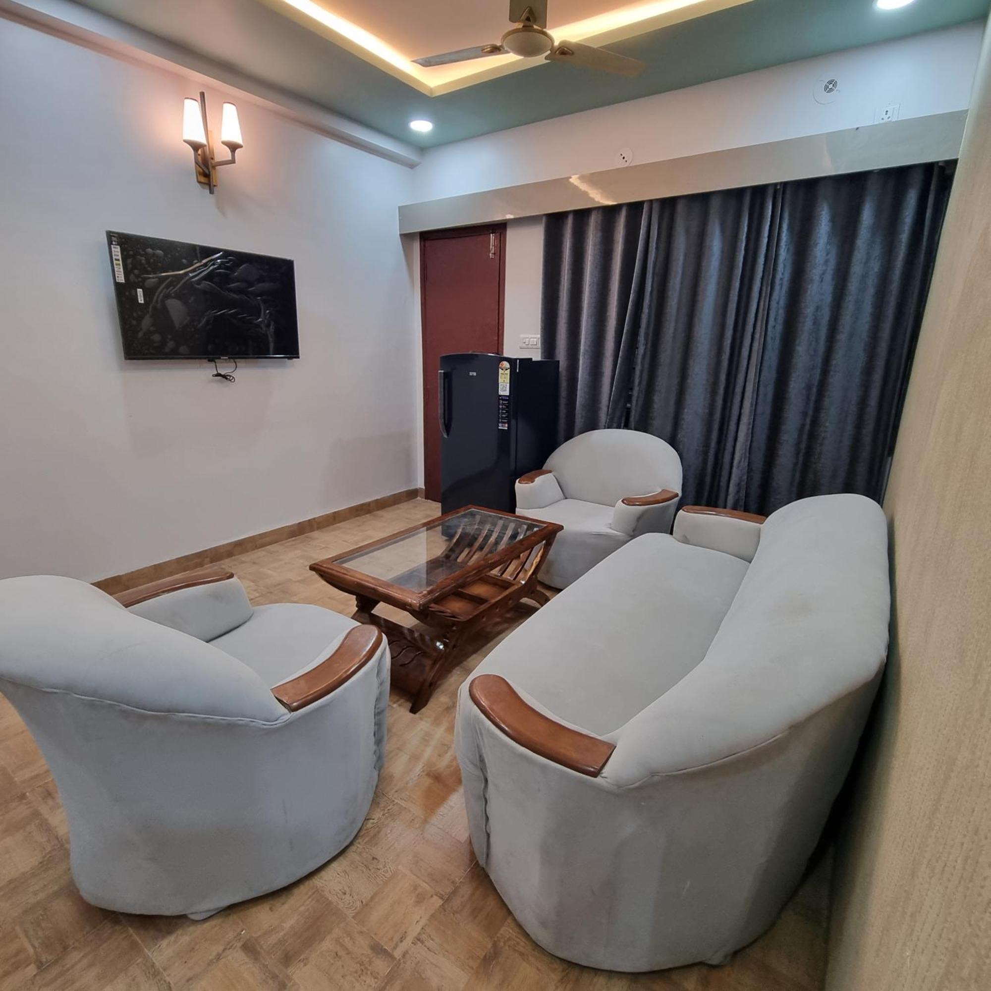 Leela - Orchid - One Bedroom With Hall And Balcony * Indore